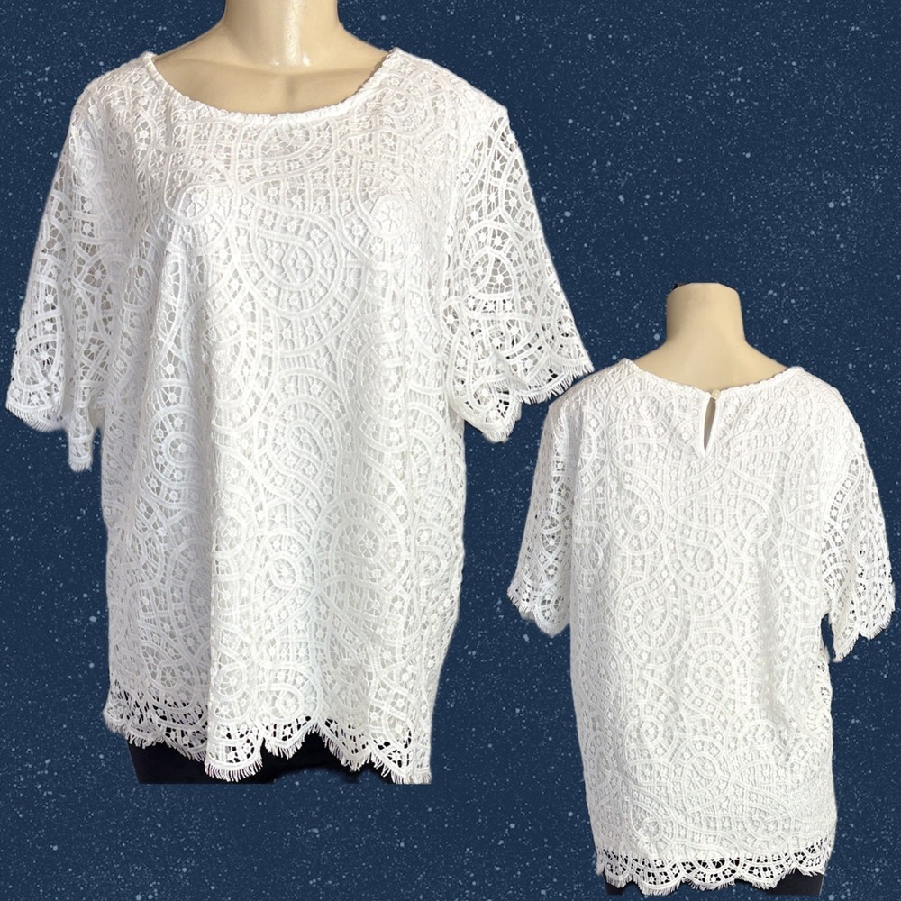 Philosophy +XXL White Floral Lace Lined Scalloped Eyelash Trim Short Sleeve Top